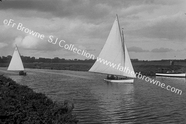 RACING ON THE WAVENEY NEAR THE FINISHING LINE A LONG REACH